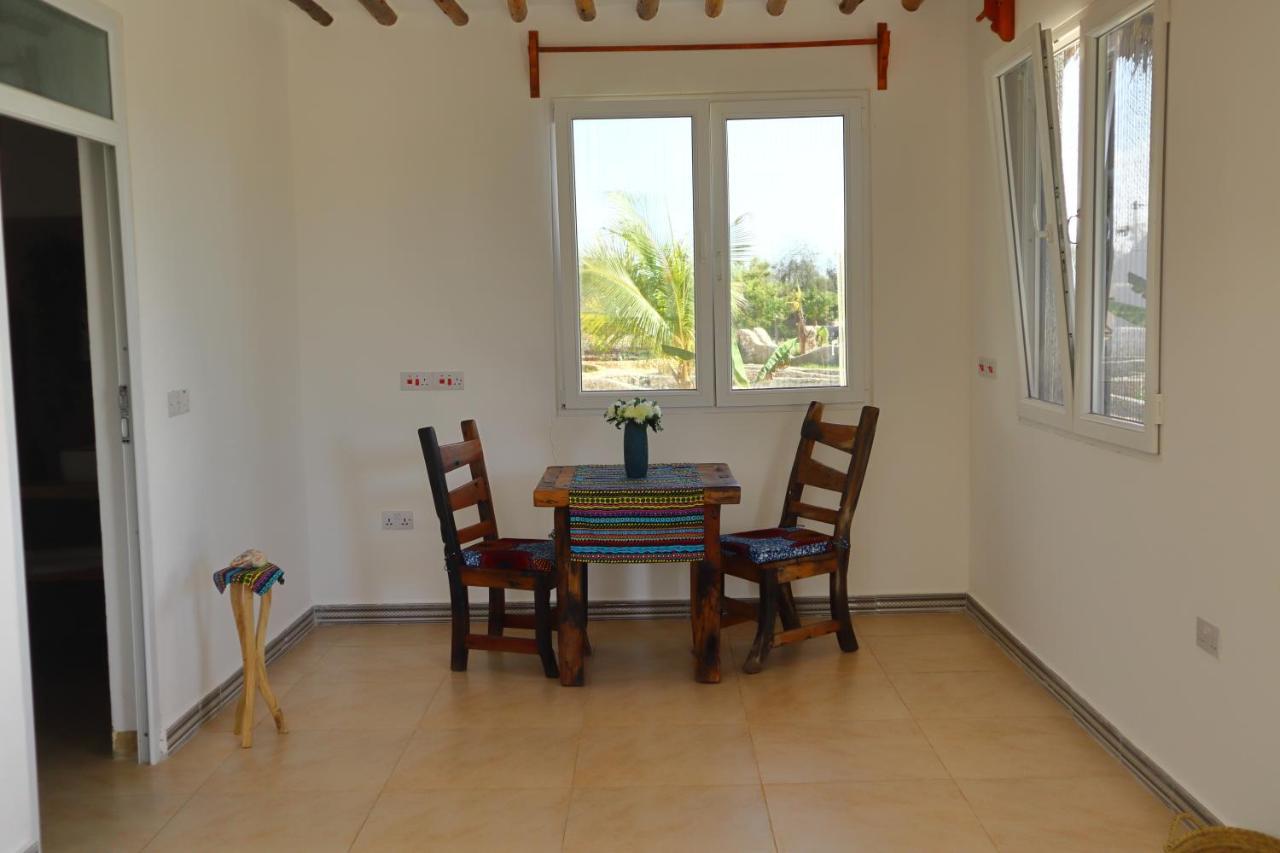 Holiday Time Bungalows Zanzibar 마템웨 외부 사진