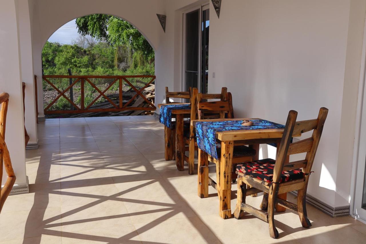 Holiday Time Bungalows Zanzibar 마템웨 외부 사진