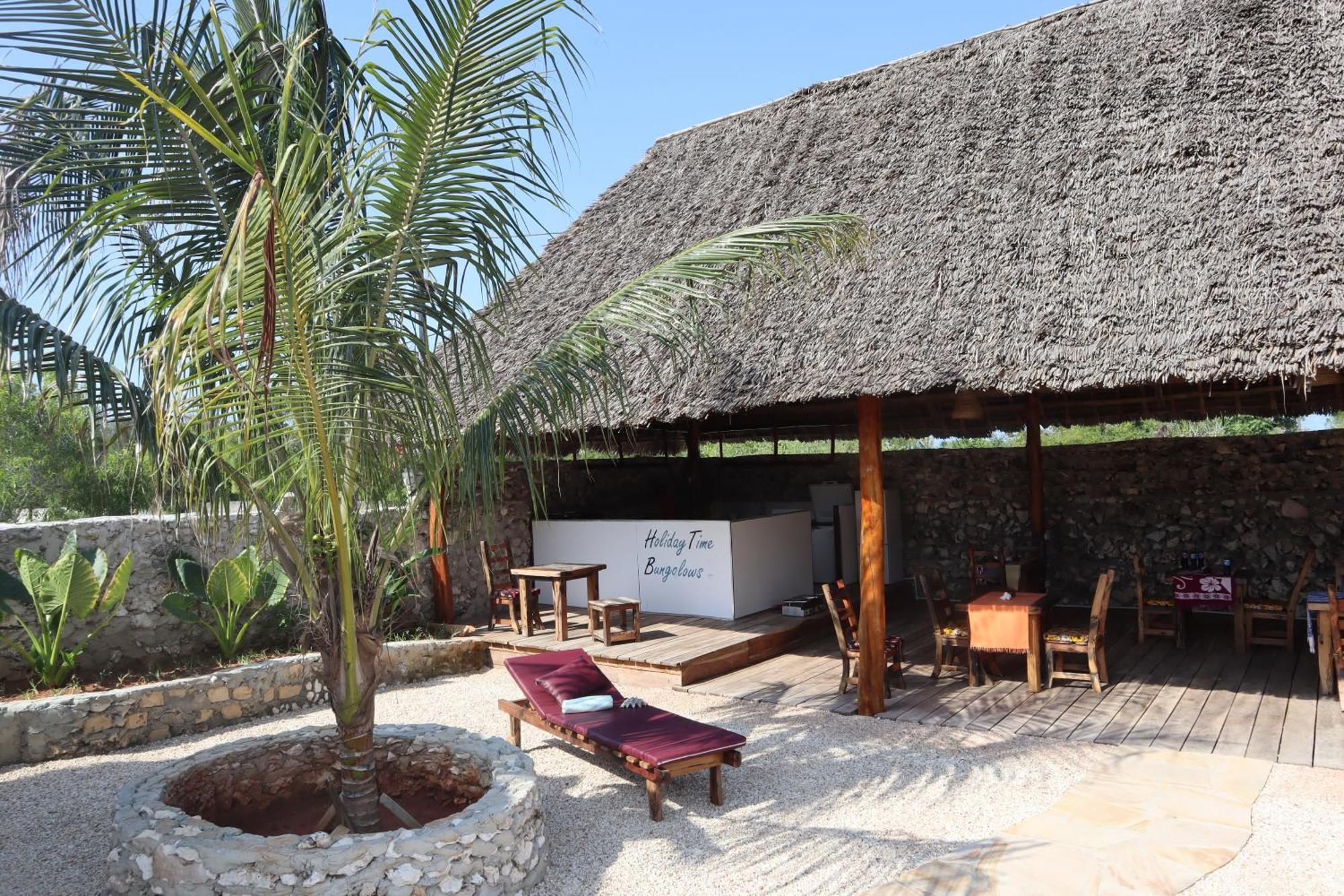Holiday Time Bungalows Zanzibar 마템웨 외부 사진